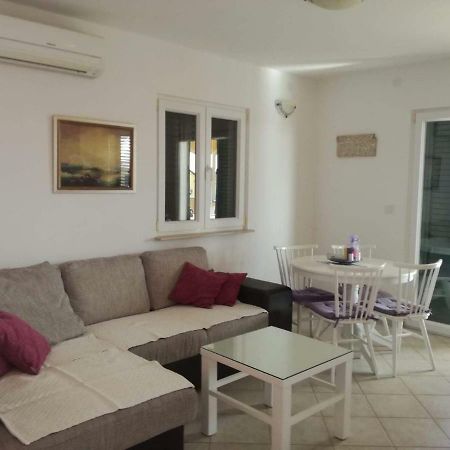 פובליאנה Apartman Dora מראה חיצוני תמונה