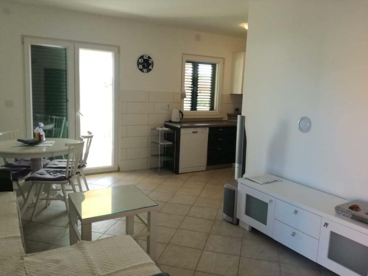 פובליאנה Apartman Dora מראה חיצוני תמונה
